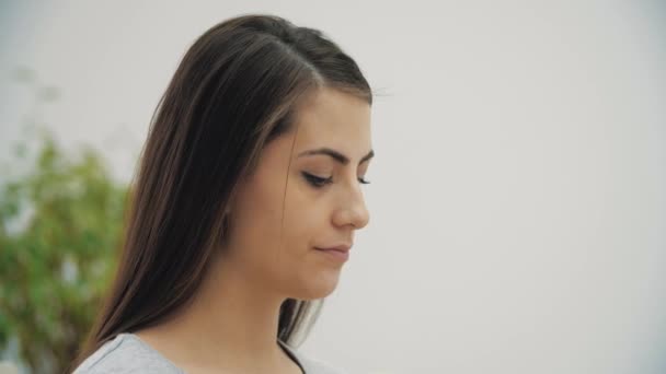 Βίντεο Αργής Κίνησης Της Εγκύου Γυναίκα Ακούγοντας Μουσική Έννοια Της — Αρχείο Βίντεο