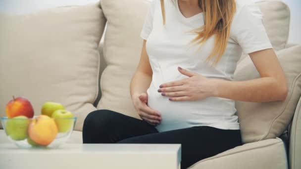 Slowmotion Video Pregnant Woman Touching Her Stomach Concept Pregnant Woman — Stok video