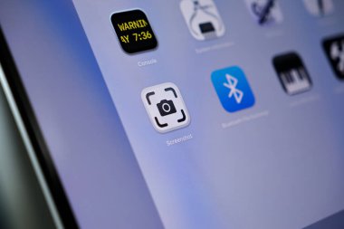 Poznan, Polonya - 15 Mayıs 2025: Bir Apple MacOS arayüzündeki ekran görüntüsü uygulama simgesi, hassas ekran görüntüsü, kullanışlı görsel kayıt ve etkili görüntü paylaşım yetenekleri