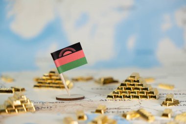 Malawi 'nin bayrağı altın külçeleriyle bulanık haritada, ulusal ekonomik potansiyeli, mineral zenginliğini, küresel piyasa katılımını, mali gücü gösteriyor