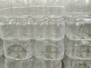 Geri dönüşüm için plastik şişeler