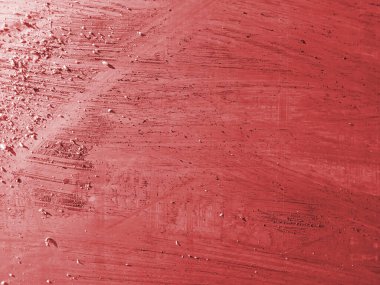 Vino tinto vierte en el vas