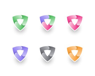 Renkli dönüş logosuna sahip bir kalkan kümesi