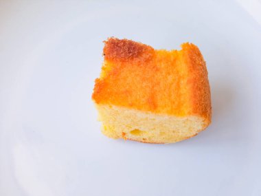 Lezzetli limonlu kek parçaları.