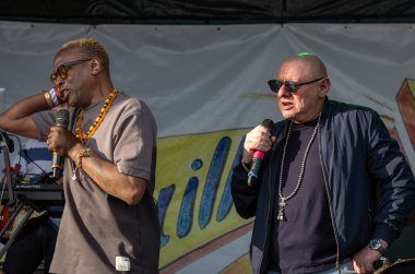 Guildford / UK - 29 Haziran 2024: Eski Happy Mondays şarkıcısı Shaun Ryder, Guildford, Surrey, İngiltere 'de Paul 