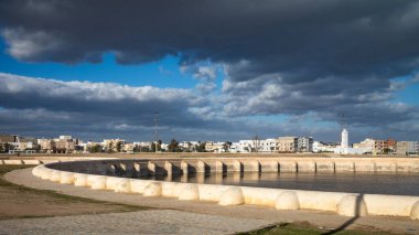 Aghlabid Havzaları, Kairouan, Tunus 'ta korunmuş 9. yüzyıl su hazneleri..