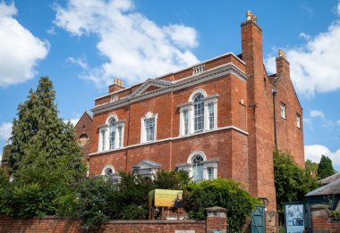 Muazzam Erasmus Darwin Evi manzarası, Lichfield, Staffordshire, İngiltere 'de bir müze ve bitki bahçesi.