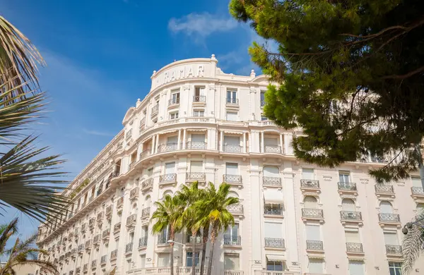 Stock image The luxury Tiara Miramar Beach Hotel & Spa located on the Boulevard de la Croisette, directly opposite the Mediterranean Sea, in Cannes, France