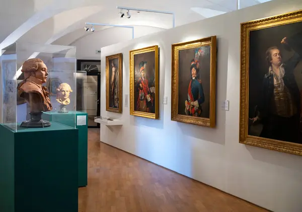 stock image Busts and oil paintings of people from the period of the French Revolution, Museum of the French Revolution, Vizille, France.