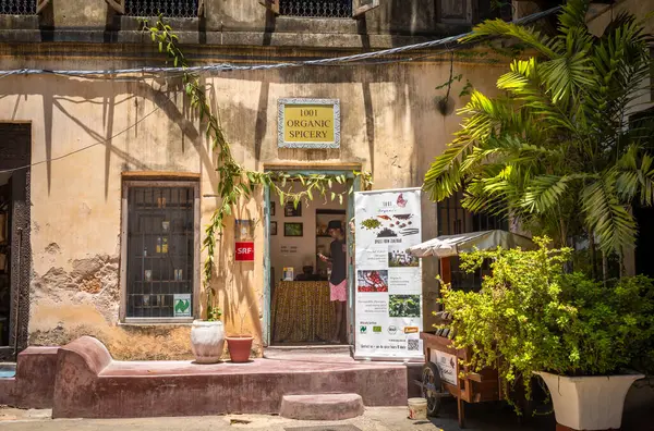 stock image A shop housed in an old building selling organic spices in Stone Town, Zanzibar, Tanzania