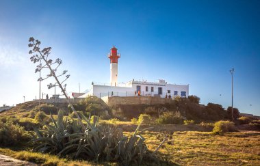 Mahdia Deniz Feneri alacakaranlıkta Cape Africa 'da Borg Errass, Mahdia, Tunus.