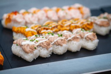 Lezzetli Suşi Isırılmaya Hazır