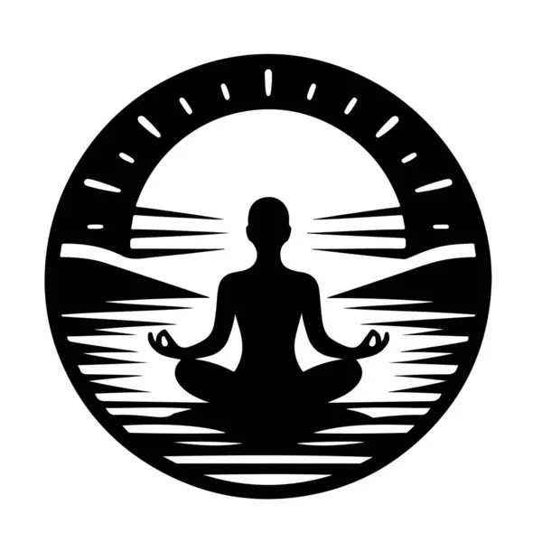 Göl siluetinin yanında meditasyon yapan biri.