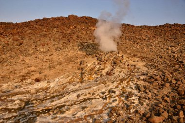 Danakil 'in çöl bunalımındaki pınarlar