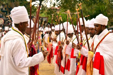 Lalibela, Timkat köyün sokaklarında kutlama yapıyor.