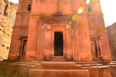 Lalibela Kuzey Etiyopya 'da taş yontulmuş tek kiliseleriyle ünlüdür. Lalibela Etiyopya 'nın en kutsal şehirlerinden biridir ve hac merkezidir. Amara bölgesinde yer almaktadır.