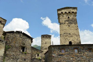 Gürcistan, Svaneti bölgesindeki Ushguli Svan Kuleleri, Kafkasya 'daki savunma taş köyleri