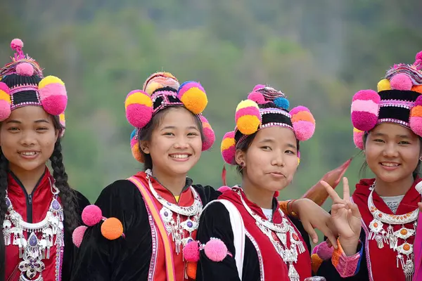 Tayland, Palong kadınları Kuzey Tayland 'da, Myanmar sınırında