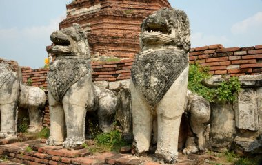 Tayland, Ayutthaya eski şehrin kalıntıları şimdi Ayutthaya Tarihi Parkı 'nı oluşturuyor, içinde saraylar, Budist tapınaklar, manastırlar ve heykeller bulunan bir arkeolojik alan.