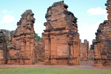 PARAGUAY, Paran 'ın Kutsal Üçlemesi, eski Cizvit görevi