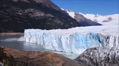 ARGENTINA, Santa Cruz eyaletinin güneybatısında, Los Glaciares Ulusal Parkı 'nda bulunan bir buzuldur.