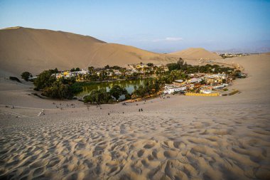 Huacachina vahasının güzel manzarası