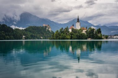 Slowenia 'daki Alplerin güzel manzarası
