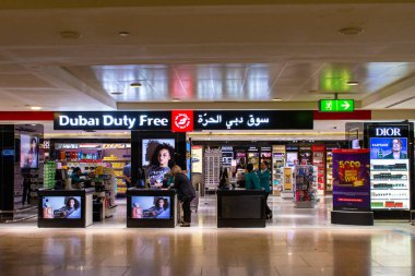 Dubai Uluslararası Havalimanı 'nda mal satmak için Dubai gümrüksüz.