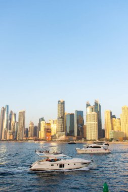 Dubai 'deki Jumeirah Sahili Panoramik Manzarası.