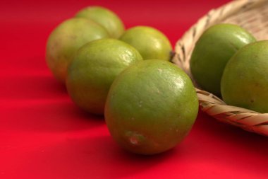 olgun taze yeşil mango meyvesi