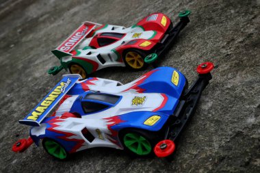 Temmuz 07 2024: Mini 4WD Tamiya Magnum ve Sonic Saber