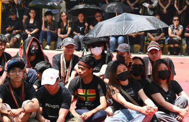 NEW DELHI, INDIA - 4 Mayıs 2024: UNAU Kabile Kadınlar Forumu üyeleri 3 Mayıs 2023 tarihinde Manipur, Jantar Mantar 'da Kuki ve Meitei toplumları arasında patlak veren etnik şiddeti protesto ettiler..