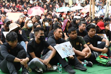 NEW DELHI, INDIA - 4 Mayıs 2024: UNAU Kabile Kadınlar Forumu üyeleri 3 Mayıs 2023 tarihinde Manipur, Jantar Mantar 'da Kuki ve Meitei toplumları arasında patlak veren etnik şiddeti protesto ettiler..