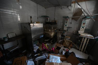 YENİ DELHI, INDIA - 26 Mayıs 2024 'te Hindistan' ın Yeni Delhi kentinde Vivek Vihar çocuk hastanesinde 7 yeni doğan bebeğin büyük bir yangın sonucu öldüğü hastanenin içerisi. 