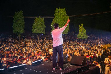 NEW DELHI, INDIA - 10 Mayıs 2024: Rapçi Panther, SRCC 'nin Kuzey Kampüsü, Delhi Üniversitesi' ndeki üç günlük festivalinin son gününde sahne aldı,