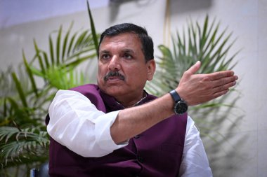 NEW DELHI, INDIA - 6 Nisan 2024 'te Hindistan' ın Yeni Delhi kentinde AAP Parti Genel Merkezi 'nde Hindustan Times' a verdiği özel röportajda AAP lideri Sanjay Singh. 