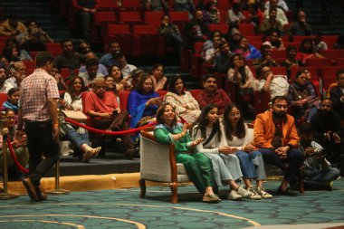 NEW DELHI, INDIA - 17 Mart 2024: Bollywood şarkıcısı Mohit Chauhan 'ın 17 Mart 2024' te Delhis Bharat Mandapam, Pragati Meydan 'da düzenlenen 17.