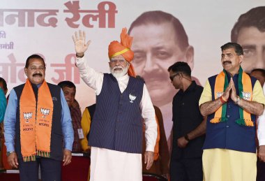 UDHAMPUR, INDIA - 12 Nisan: Başbakan Narendra Modi 12 Nisan 2024 'te Hindistan' ın Udhampur kentinde yapılacak Lok Sabha seçimleri öncesinde bir halk mitinginde konuşma yapmak üzere geliyor. Fotoğraf: Waseem Andrabi / Hindustan Times