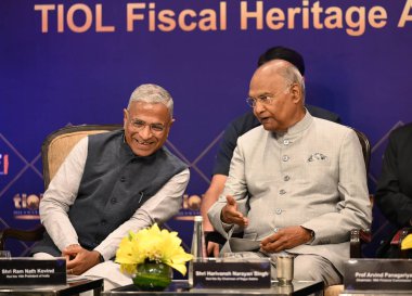 NEW DELHI, INDIA - APRIL 6, 2024: Ramnath Kovind, TIOL 'un Mali Miras ve Kautilya Global Ödülleri sırasında 6 Nisan 2024 tarihinde Yeni Delhi, Hindistan' da Taj Hotel Mansingh Road 'da görülen eski Hindistan Cumhurbaşkanı. Fotoğraf: Sanchit Khanna / Hindustan Times )