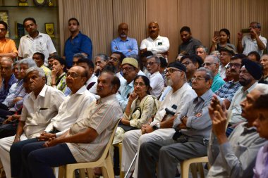 MUMBAI, INDIA - 26 Mart 2024: Maharashtra Meclis Başkanı Rahul Narvekar, 1999 Pugree Kiracılık Eylem Komitesi tarafından düzenlenen 9. Hakim Bench, Yüksek Mahkeme ve Maharashtra Kira Yasası 'nın güncel oturumuna katıldı..