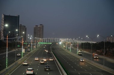 GURUGRAM, INDIA - 12 Mart 2024: Hindistan 'ın Gurugram kentinde 12 Mart 2024 