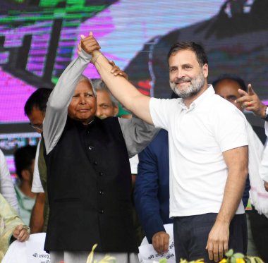 PATNA, INDIA - RJD Şefi Lalu Prasad Yadav RJD 'nin Jan Vishwas Maha Rallisi sırasında 3 Mart 2024' te Hindistan 'ın başkenti Patna' da toplandı. Hindistan Ulusal Gelişim Engelli İttifakı 'nın liderleri 