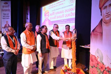 NEW DELHI, INDIA - 21 Mart 2024: Sah-Sarkaryavah RSS Arun Kumar, All India Dayanand Seva Ashram Sangh Başkanı Jai Bharat Maruti Surendra Kumar Arya Limited Başkanı, Anil Aggarwal Delhi Eyaleti Sanghchalak, RSS, Vinay Kumar Vidyalkar.