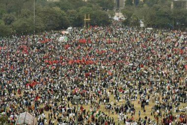 PATNA, INDIA - 3 Mart 2024 'te Hindistan' ın Patna kentinde RJD 'ler Jan Vishwas Maha Rallisi' nin hava görüntüsü. Hindistan Ulusal Kalkınma Ayrıcalıklı İttifakı (INDIA) liderleri, kongreden Rahul Gandi de dahil olmak üzere