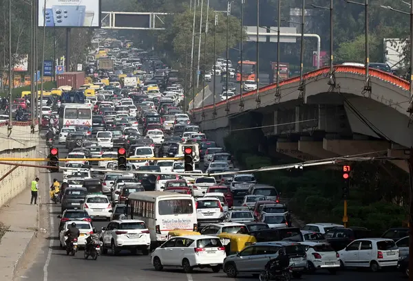 Stock image NEW DELHI, INDIA - MARCH 14: Traffic Jam on Ring Road near Pragati Maidan on March 14, 2024 in New Delhi, India. 