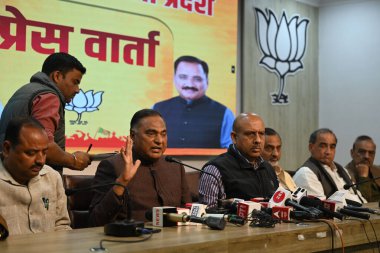 NEW DELHI, INDIA - 7 Mart 2024: Ramvir Singh Bidhuri, BJP 'nin Güney Delhi' den yaklaşan Lok Sabha Seçimleri adayı Delhi 'deki BJP' nin MLA 'ları, Pant Marg. 