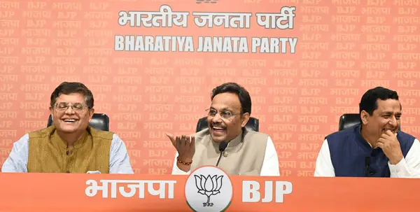 stock image NEW DELHI, INDIA - MARCH 2, 2024: General secretary of Bharatiya Janata Party, Vinod Tawde, Vice President BJP Baijayant Jay Panda, MP Anil Baluni, during the announcements the BJP First List of Candidates for lok sabha seats at BJP Headquarter.