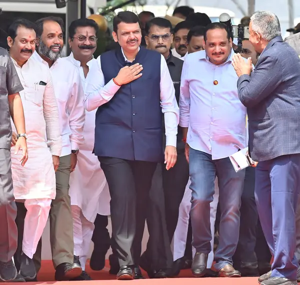 stock image MUMBAI, INDIA - MARCH 30, 2024: Former Lok Sabha Speaker Shivraj Patil's daughter Archana Patil Chakurkar joins BJP in the presence of Maharashtra Dy CM Devendra Fadnavis and Maharashtra BJP President Chandrashekar Bawankule, on March 30, 2024.