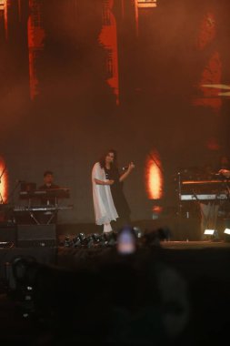 NEW DELHI, INDIA - 15 Şubat 2024: Bollywood şarkıcısı Shreya Ghoshal, 15 Şubat 2024 tarihinde Yeni Delhi, Hindistan 'da Delhi Teknoloji Üniversitesi Engifest' 24 'te sahne aldı.