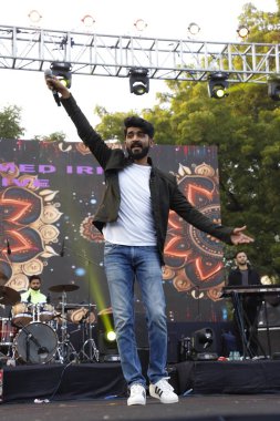 NEW DELHI, INDIA -Şubat 2: Bollywood playback şarkıcısı Mohammed Irfan, 2 Şubat 2024 tarihinde Hindistan 'ın Yeni Delhi kentinde Janki Devi Memorial College' da DU 'nun 24.. 